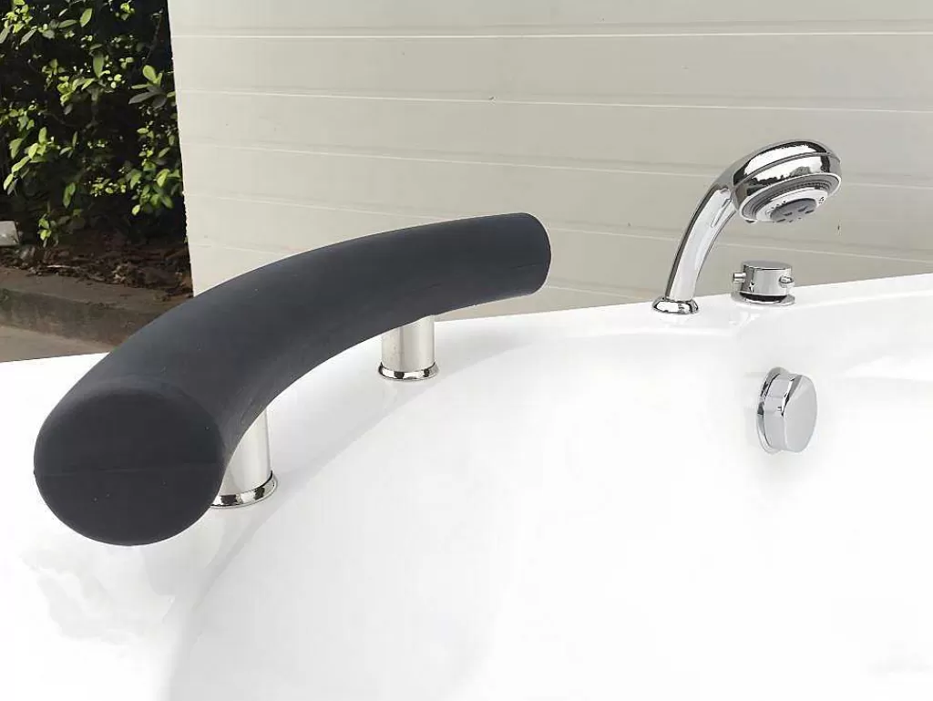 Banheira De Canto*Shower & Design Banheira De Canto Navona - 1 Péssoa - 263 L - C135 X L135 X A54 Cm