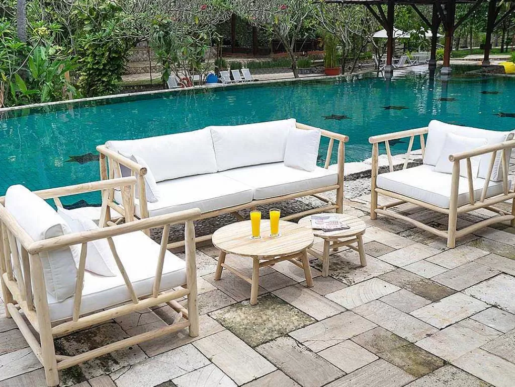 Conjunto Relax De Jardim*MYLIA Sofá De Jardim Em Teca Com Almofadoes Cor Natural Claro E Branco - Tulum